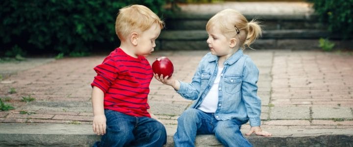13 astuces pour apprendre à nos enfants à partager