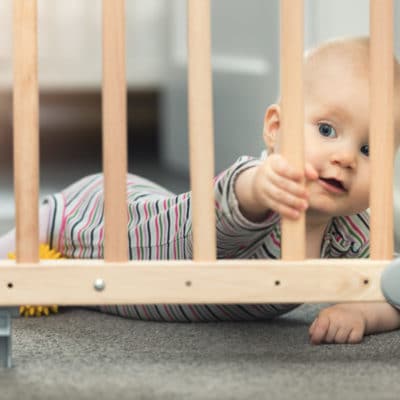 barriere-escaliers-securite-bebe