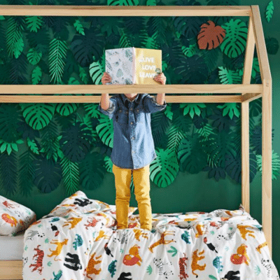 chambre enfant lit cabane en bois Vertbaudet
