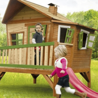 maisonnette en bois Emma Axi pour enfant avec toboggan