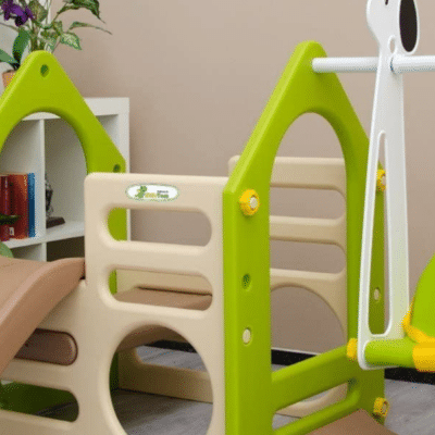 structure en plastique verte et blanche pour jeunes enfants marque littletom