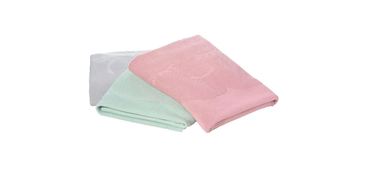 trois couvertures rose verte et grise pour bébé marque Nordic Coast